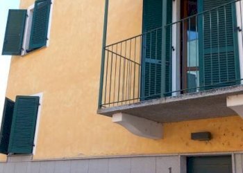 Facciata - Villa a Schiera via Roggia Molinara, 6, Biandrate - foto 9