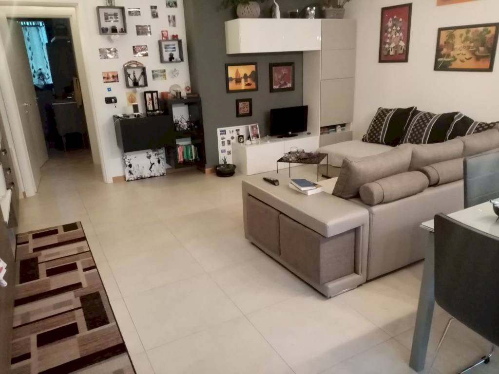 SOGGIORNO - Bilocale via Gaspare Gozzi, Varese - foto 1