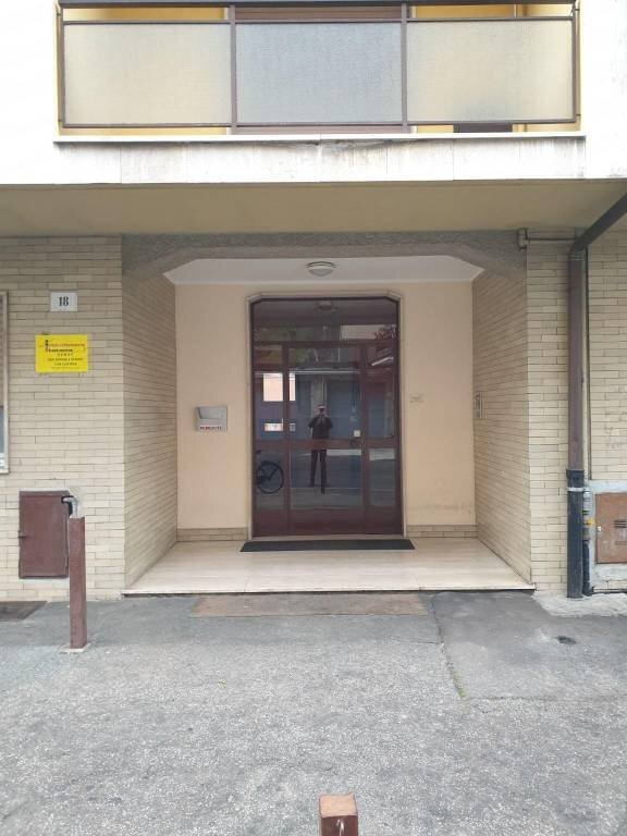 palazzina - Bilocale via Antonio Canova, 18, Varese - foto 1