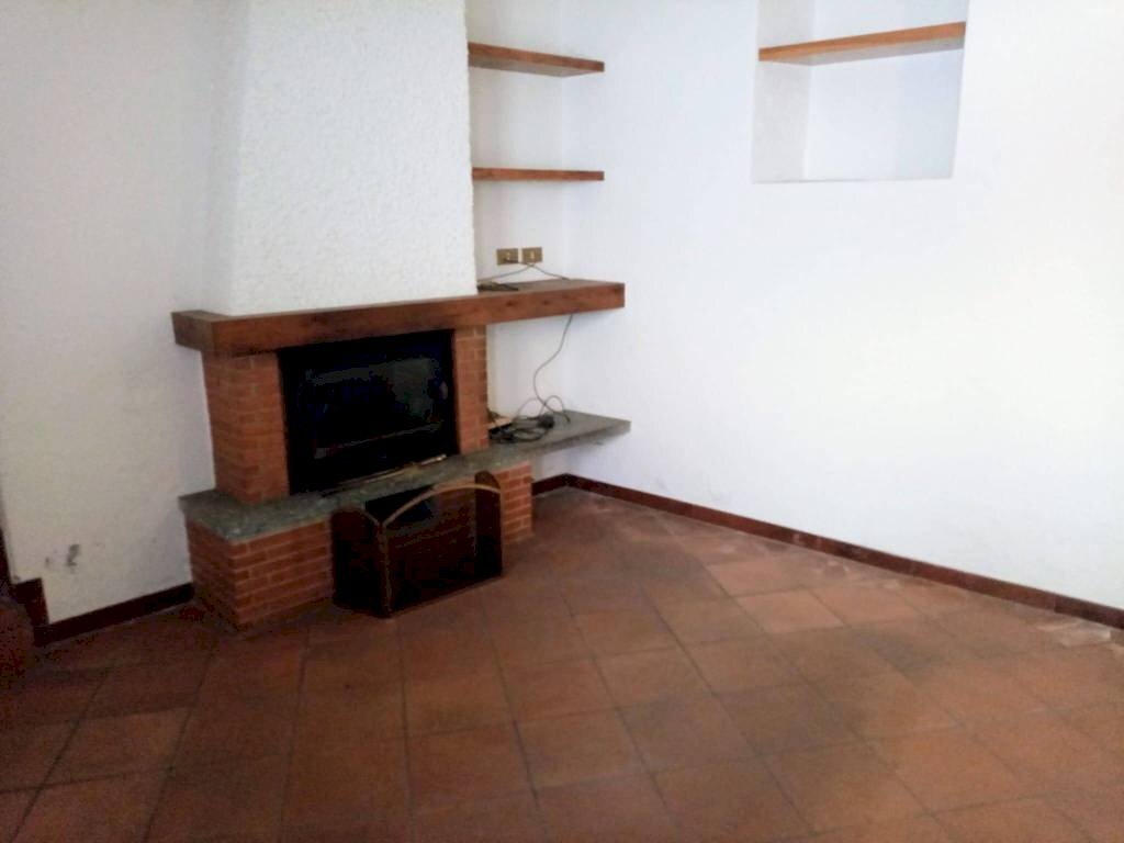 soggiorno - Casa indipendente vicolo del Torchio, Golasecca - foto 2