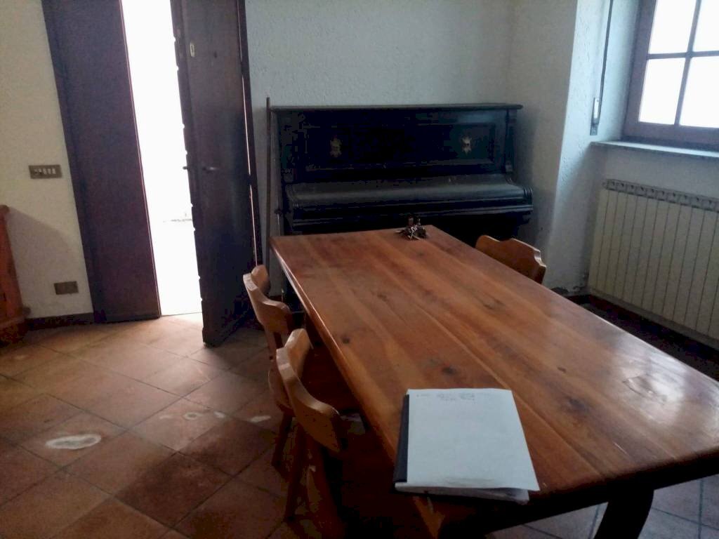 soggiorno - Casa indipendente vicolo del Torchio, Golasecca - foto 3