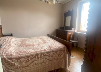 Camera da letto - Independent house via Pian dei Ronchi, Alpette - photo 22