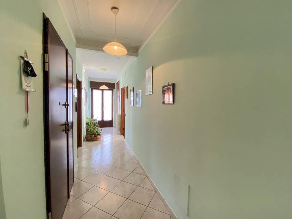 Corridoio - Appartamento via San Rocco, Loranzè - foto 3