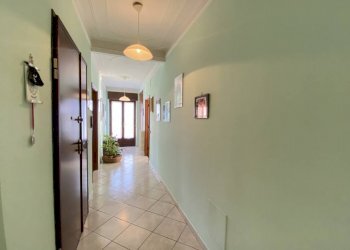 Corridoio - Appartamento via San Rocco, Loranzè - foto 3