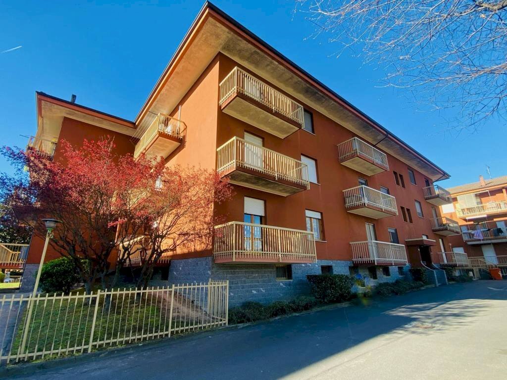 facciata - Quadrilocale via Carlo Botta, 10, Strambino - foto 1