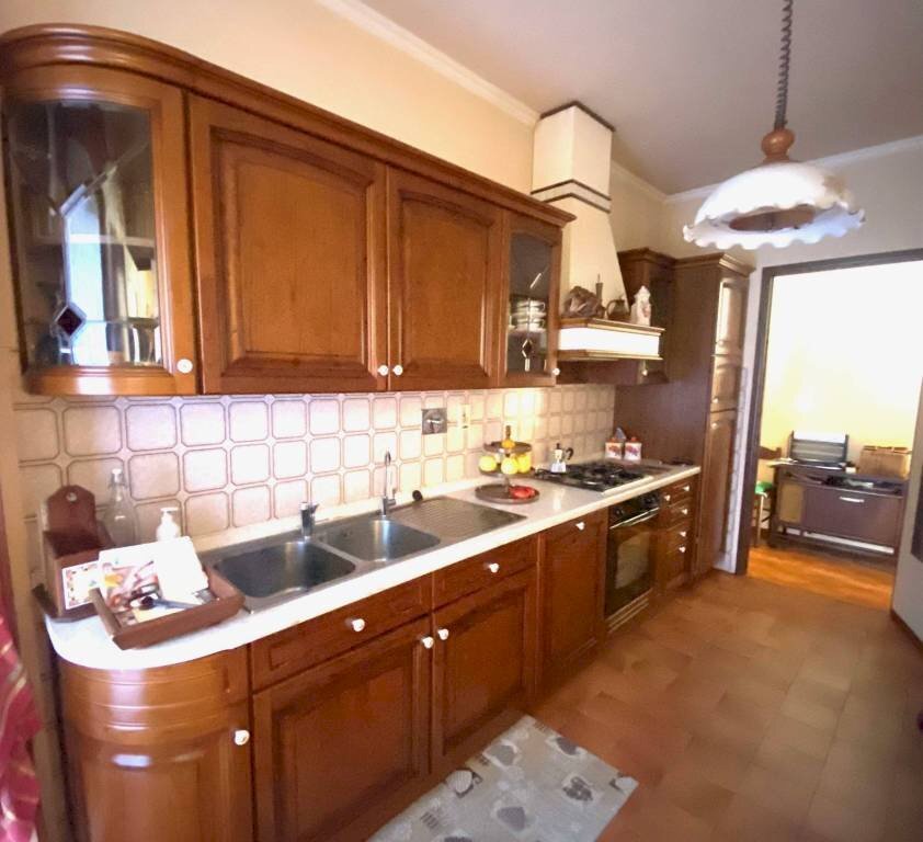 cucina - Quadrilocale via Carlo Botta, 10, Strambino - foto 3