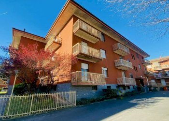 facciata - Quadrilocale via Carlo Botta, 10, Strambino - foto 1