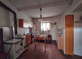 cucina - Casa indipendente via Vittorio Veneto, Lessolo - foto 3