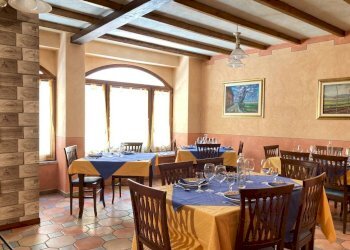 Interni - Negozio corso Cesare Alfieri, 81, Sostegno - foto 4