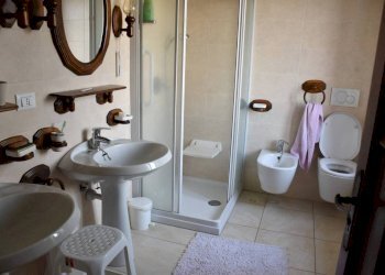 bagno 1 - Casa indipendente via Vercelli, 40, Strambino - foto 27