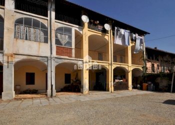 Facciata - Villa via delle Scuole, 174, Castellamonte - photo 3
