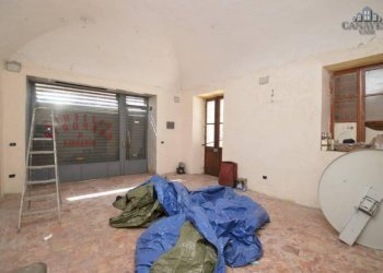 negozio - Negozio via Piero Fontana, 14, Feletto - foto 2