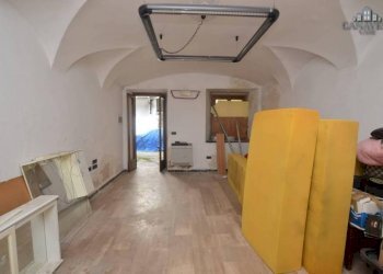 negozio - Negozio via Piero Fontana, 14, Feletto - foto 10