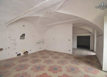 stanza - Appartamento piazza Boetto, 4, Cuorgnè - foto 14