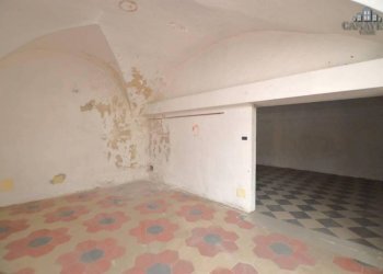 stanza - Appartamento piazza Boetto, 4, Cuorgnè - foto 16