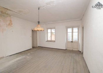 stanza - Appartamento piazza Boetto, 4, Cuorgnè - foto 33