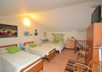 Camera da letto - Casa indipendente Frazione Rua inferiore, 51, Canischio - foto 32