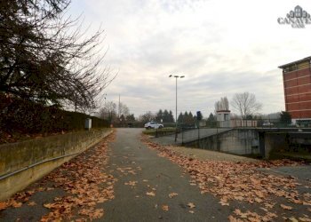 esterno - Box via P. Gobetti, snc, Ivrea - foto 15