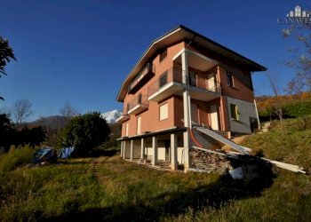 facciata lato portico - Casa indipendente frazione Filia, SNC, Castellamonte - foto 3