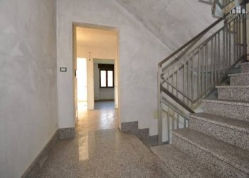 vano scala piano primo - Casa indipendente frazione Filia, SNC, Castellamonte - foto 6