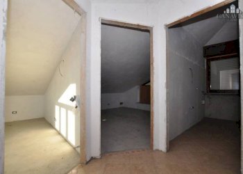 disimpegno ultimo piano - Independent house frazione Filia, SNC, Castellamonte - photo 32