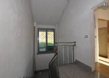 vano scala ultimo piano - Independent house frazione Filia, SNC, Castellamonte - photo 33