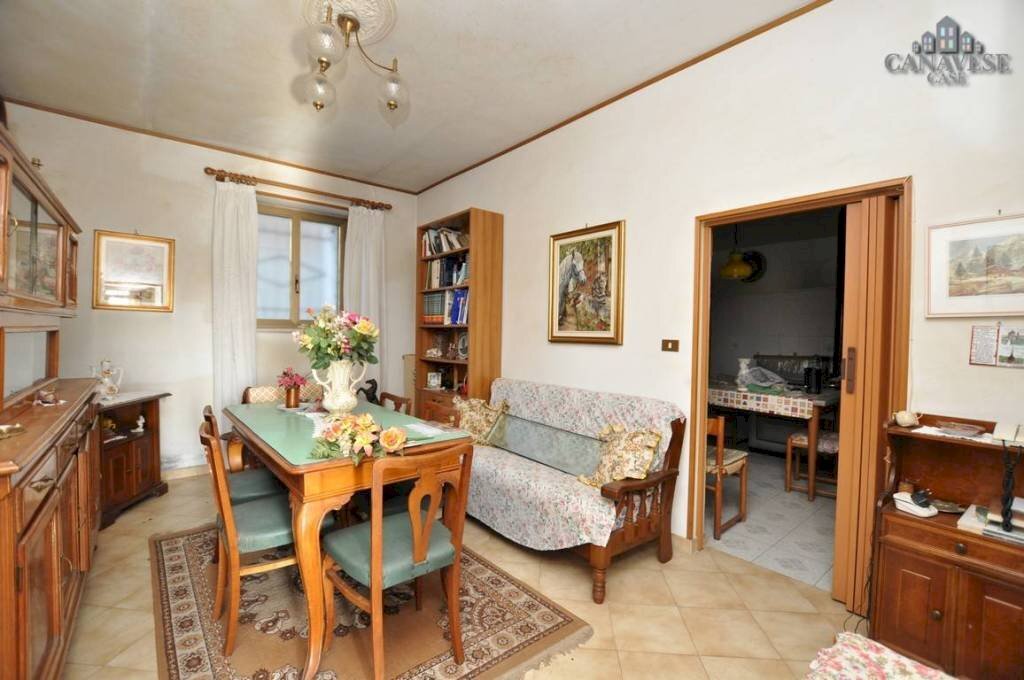 Soggiorno - Casa indipendente Frazione Salto, Via Asilo, Cuorgnè - foto 3
