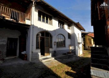 Facciata - Casa indipendente Frazione Salto, Via Asilo, Cuorgnè - foto 1