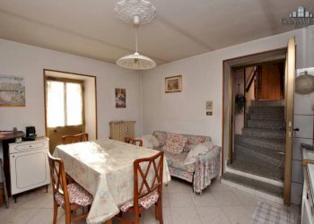 Cucina - Casa indipendente Frazione Salto, Via Asilo, Cuorgnè - foto 16