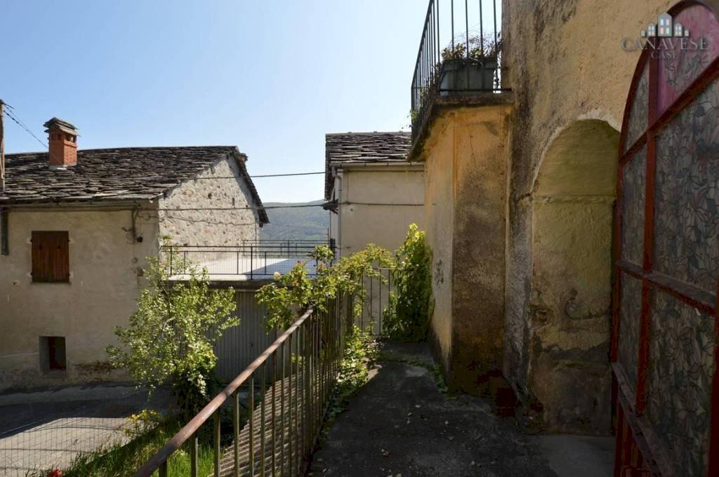 balcone - Independent house via Garibaldi, 8a, Traversella - photo 2