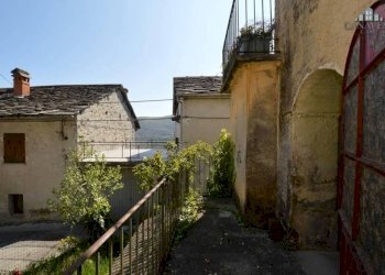 balcone - Casa indipendente via Garibaldi, 8a, Traversella - foto 2