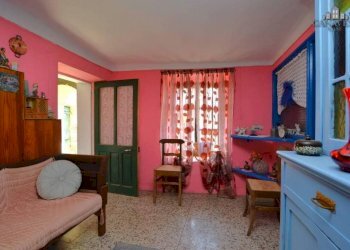 cucina - Casa indipendente via Garibaldi, 8a, Traversella - foto 8