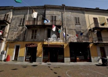 facciata - Cafeteria - Cold Bar piazza Boetto, 4, Cuorgnè - photo 2