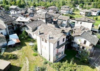 vista dall\'alto - Casa indipendente Frazione Praie, Locana - foto 2