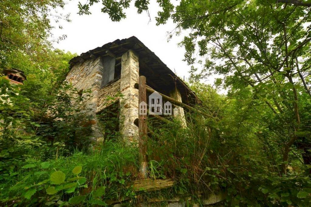 Facciata - Rustico Fraz. Gumba, Valchiusa - foto 1