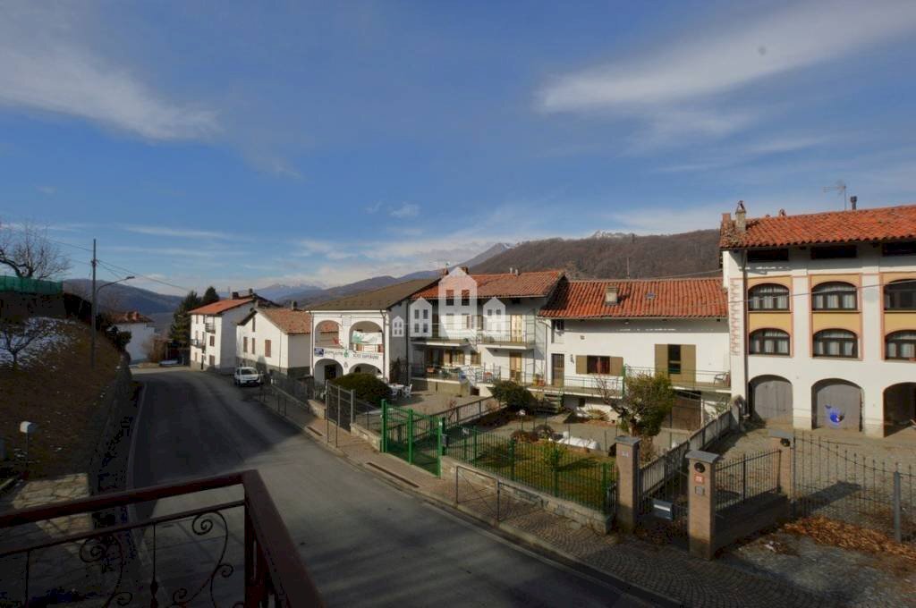 Vista - Casa indipendente via umberto I, 27, Val di Chy - foto 2