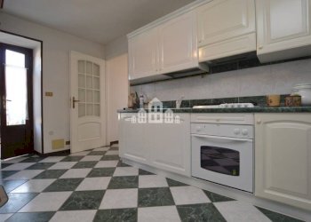 Cucina - Casa indipendente via umberto I, 27, Val di Chy - foto 12