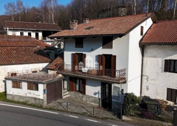 Facciata - Casa indipendente via umberto I, 27, Val di Chy - foto 22