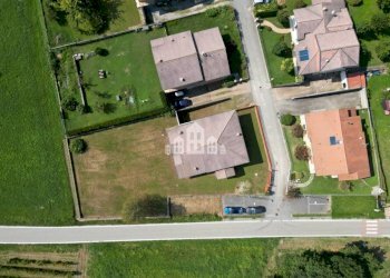 vista dall\'alto - Villa Fraz. Pranzalito - Via Canton Rovano, 1, San Martino Canavese - foto 3