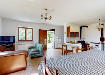 soggiorno/cucina - Independent house via cil carpen, 2, Issiglio - photo 11