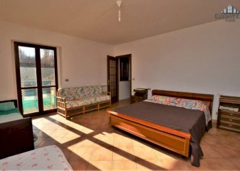 camera - Independent house via cil carpen, 2, Issiglio - photo 33