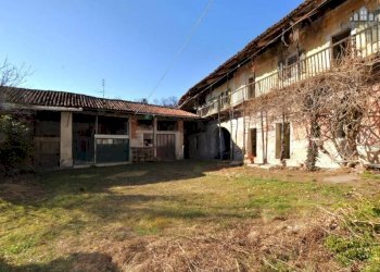 facciata - Rustico frazione Preparetto, 72, Castellamonte - foto 1
