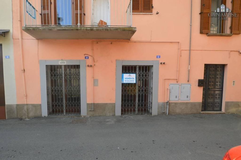 facciata - Negozio via Del Municipio, 14, Ozegna - foto 2