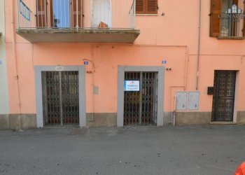 facciata - Negozio via Del Municipio, 14, Ozegna - foto 2