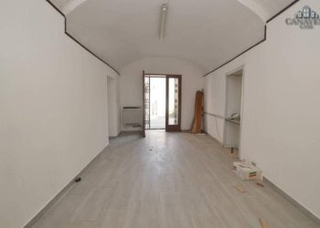 negozio - Negozio via Del Municipio, 14, Ozegna - foto 4