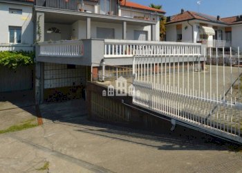 facciata - Box via ammiraglio Pullino, 5, Castellamonte - foto 1