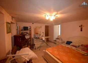 Camera da letto - Casa indipendente frazione Lilla, snc, Locana - foto 16