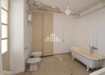 Bagno - Casa indipendente via Perrucchetti, 5, Cuorgnè - foto 7