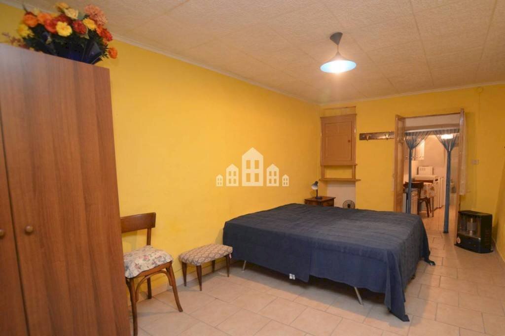 Camera - Casa indipendente via Dei Rosari, 1, Locana - foto 3