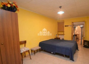 Camera - Casa indipendente via Dei Rosari, 1, Locana - foto 3